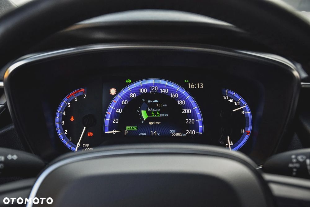 Suzuki Swace 1.8 Hybrid Premium Plus CVT - 38