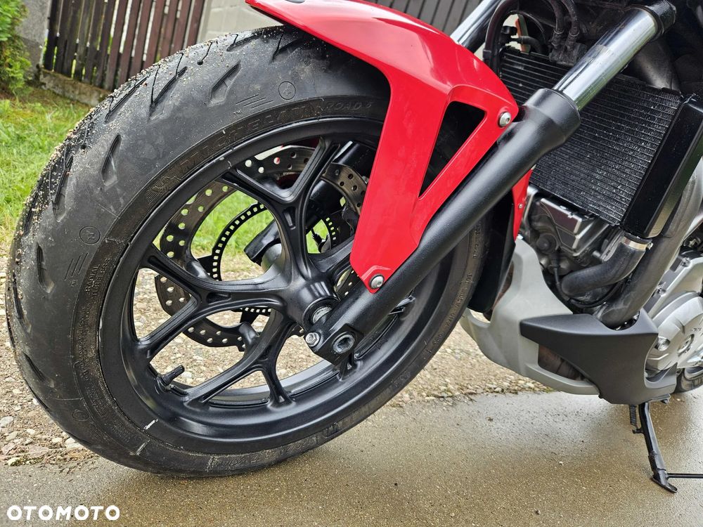 Honda NC - 8