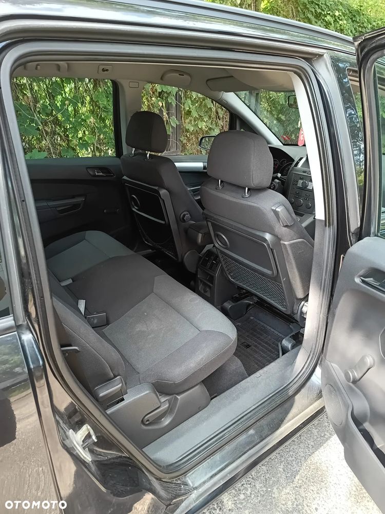 Opel Zafira 1.9 CDTI - 9