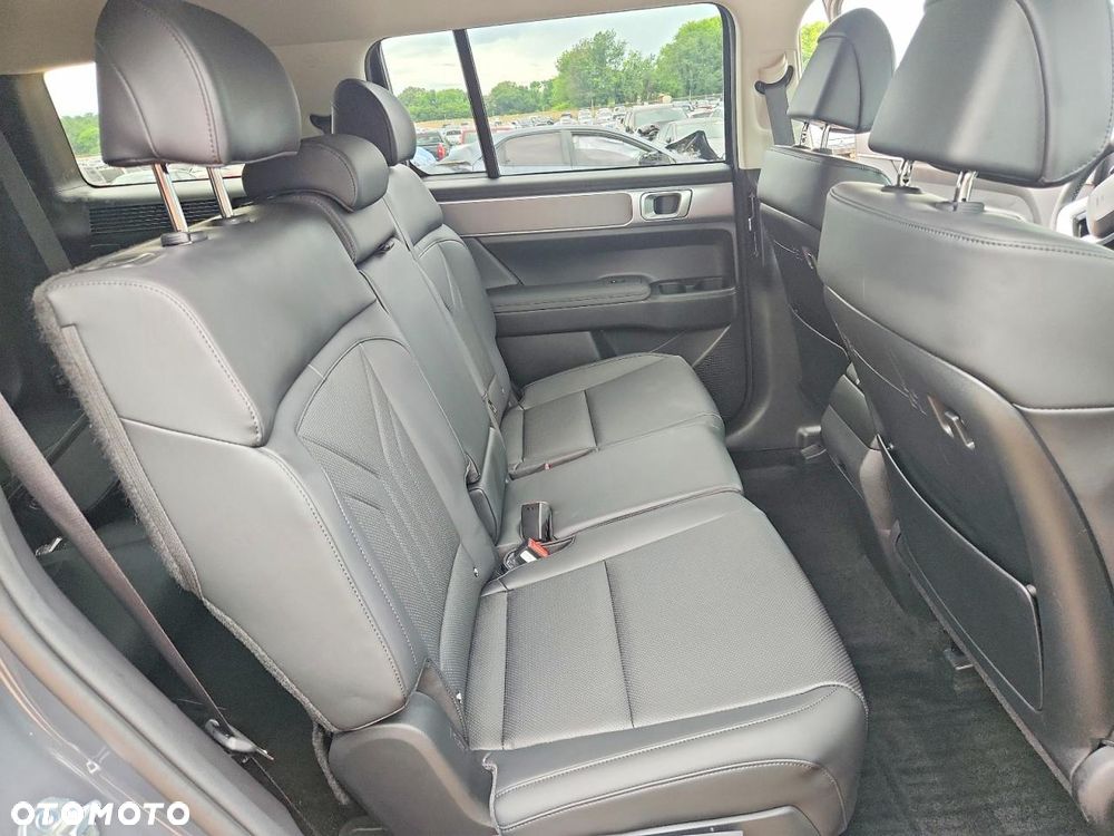 Hyundai Santa Fe - 11
