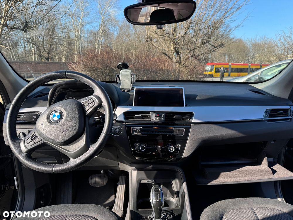 BMW X1 sDrive18i - 9