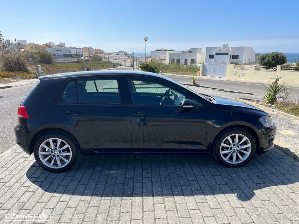 VW Golf 1.6 TDi Trendline BlueMotion - 5