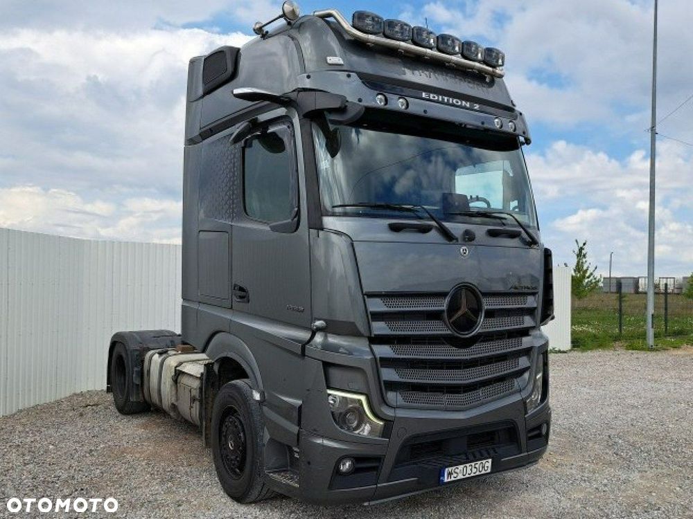 Mercedes-Benz actros - 1