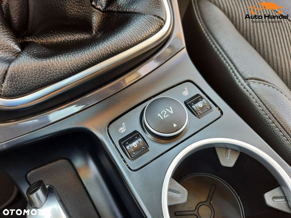 Ford Kuga 1.5 EcoBoost 2x4 Titanium - 41