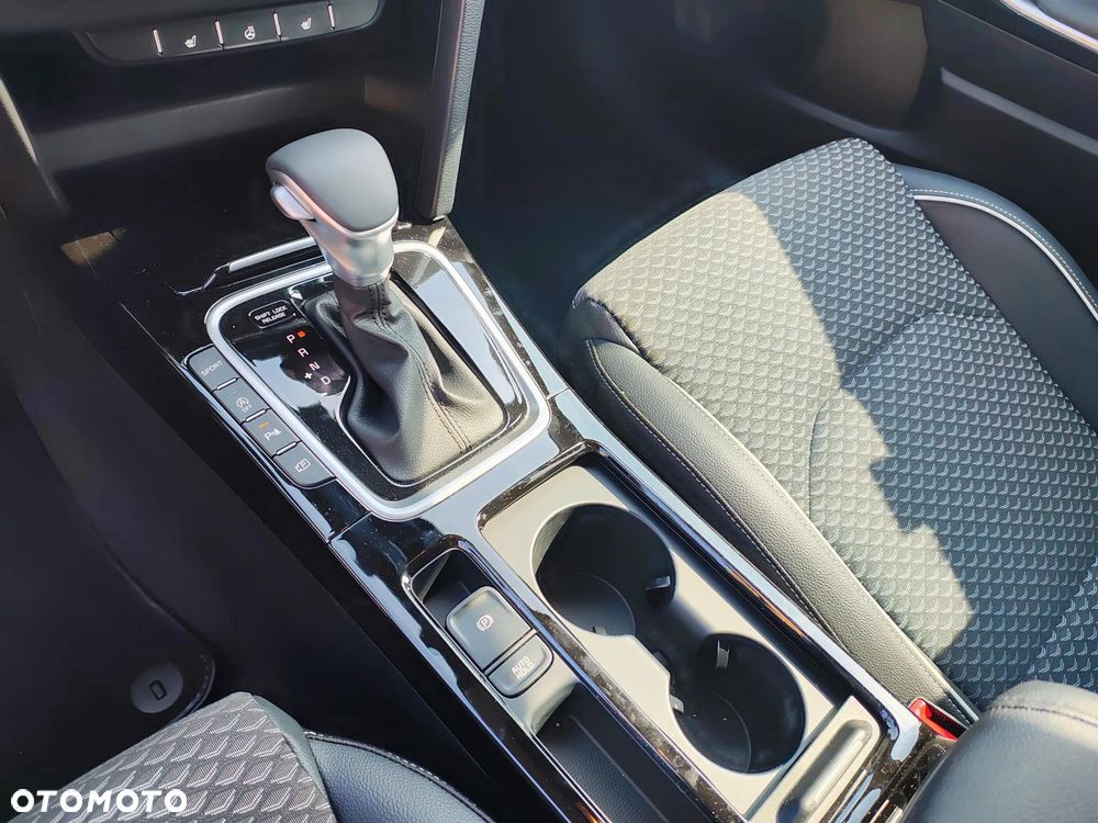 Kia Ceed 1.5 T-GDI Tribute DCT - 19