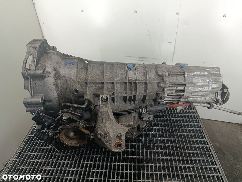 SKRZYNIA BIEGÓW 4X4 AUDI A8 D2 DEQ  5HP-19 2.5 TDI - 4