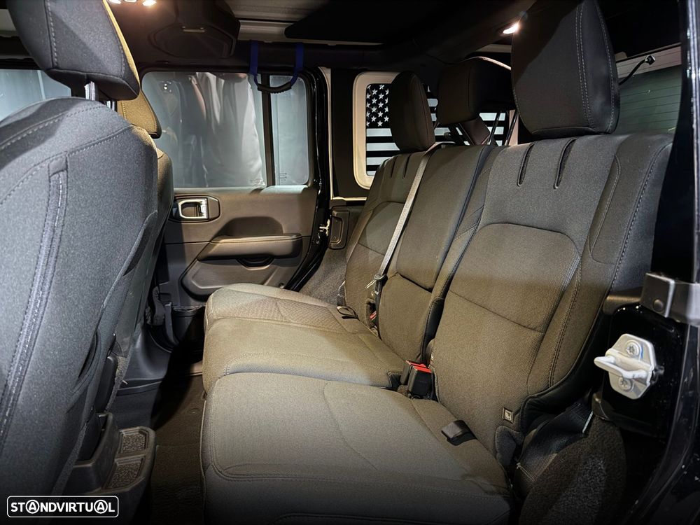 Jeep Wrangler Unlimited 2.0 TG 4xe Sahara - 33