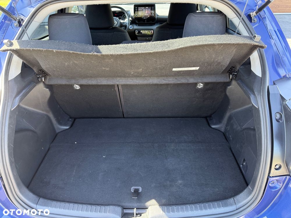 Toyota Yaris Hybrid 1.5 Executive - 27