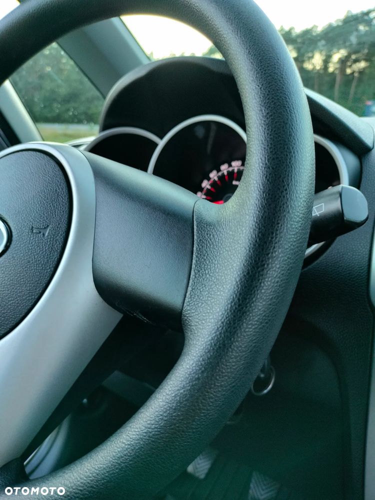 Kia Venga 1.4 CVVT Vision - 25