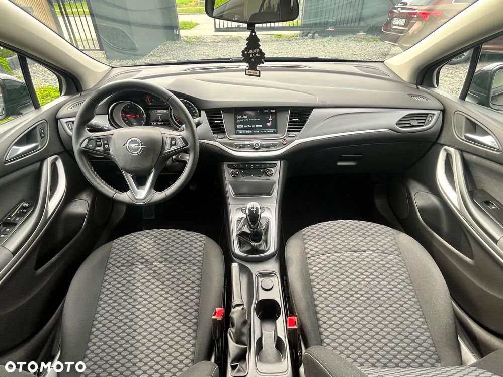 Opel Astra 1.0 T Enjoy S&S - 10