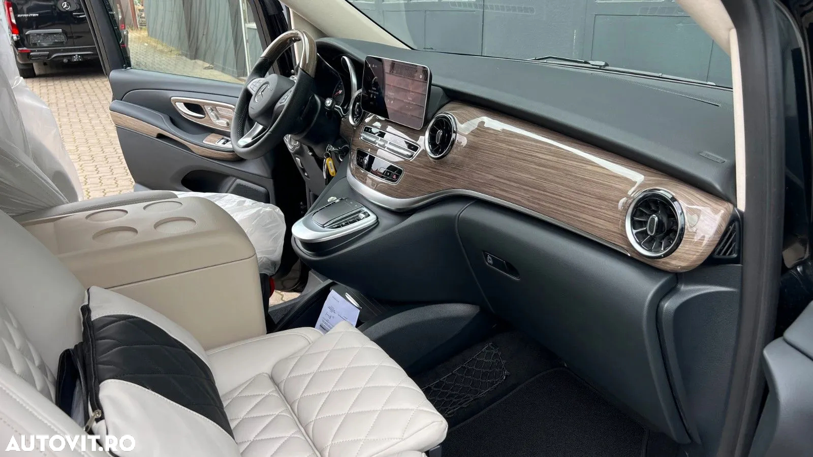 Mercedes-Benz V 300 d Combi Extra-lung 237 CP AWD 9AT Exclusive - 12