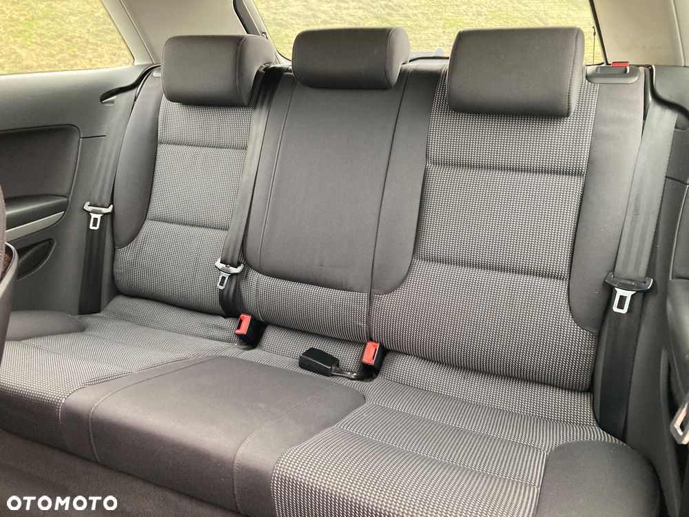 Audi A3 3-drzwiowe 1.9 TDI Attraction - 9