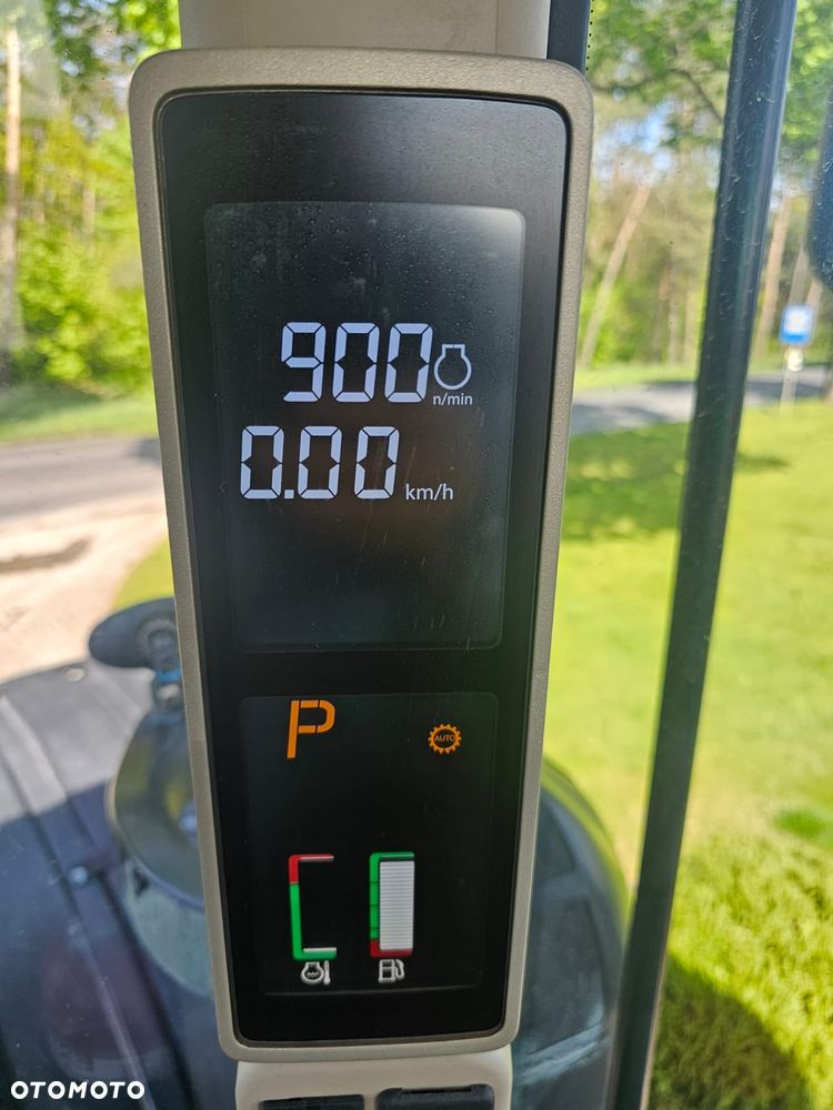 John Deere 8245R - 13