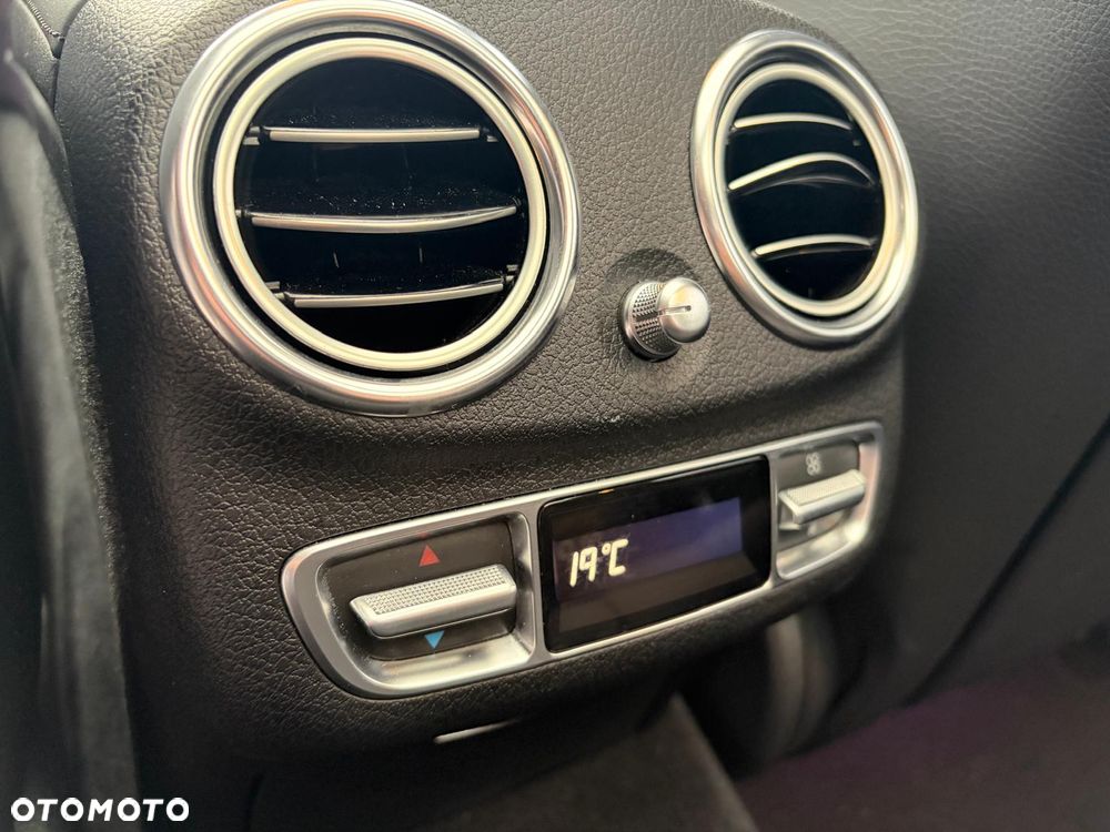 Mercedes-Benz Klasa E AMG 63 4Matic AMG Speedshift 9G-MCT - 17