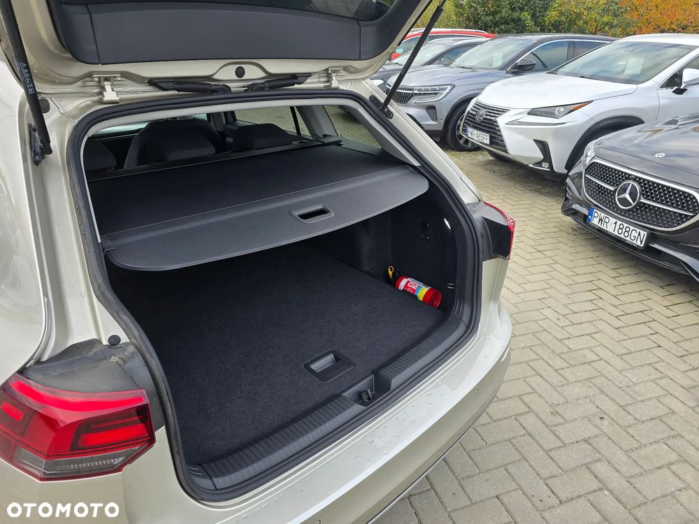 Volkswagen Golf - 19