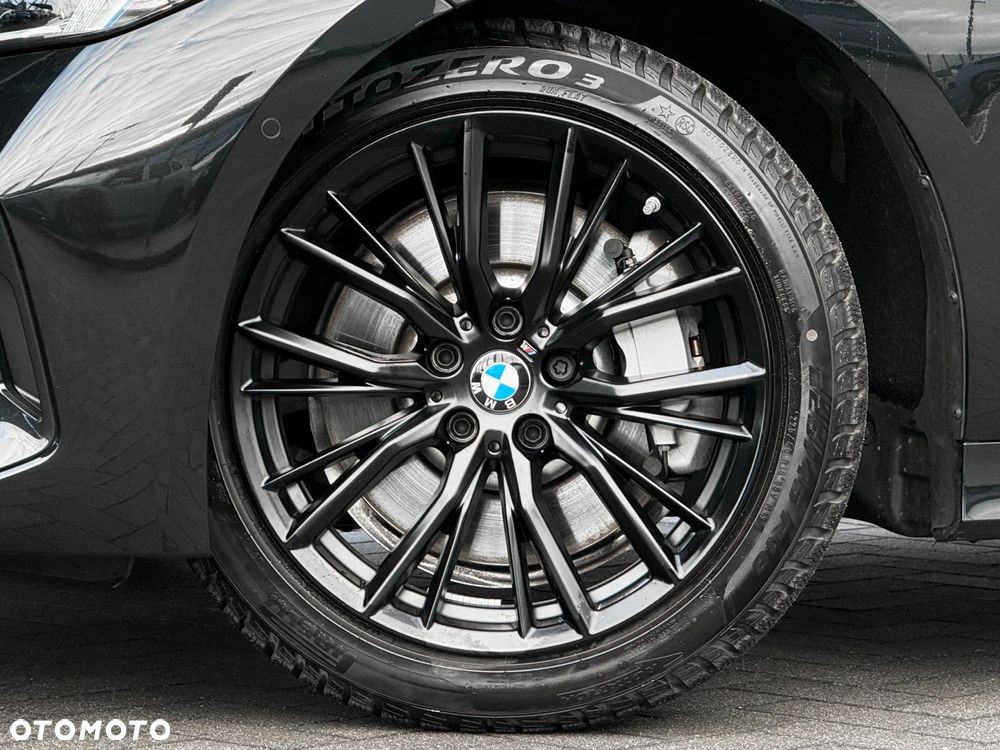 BMW Seria 3 330i xDrive M Sport - 11