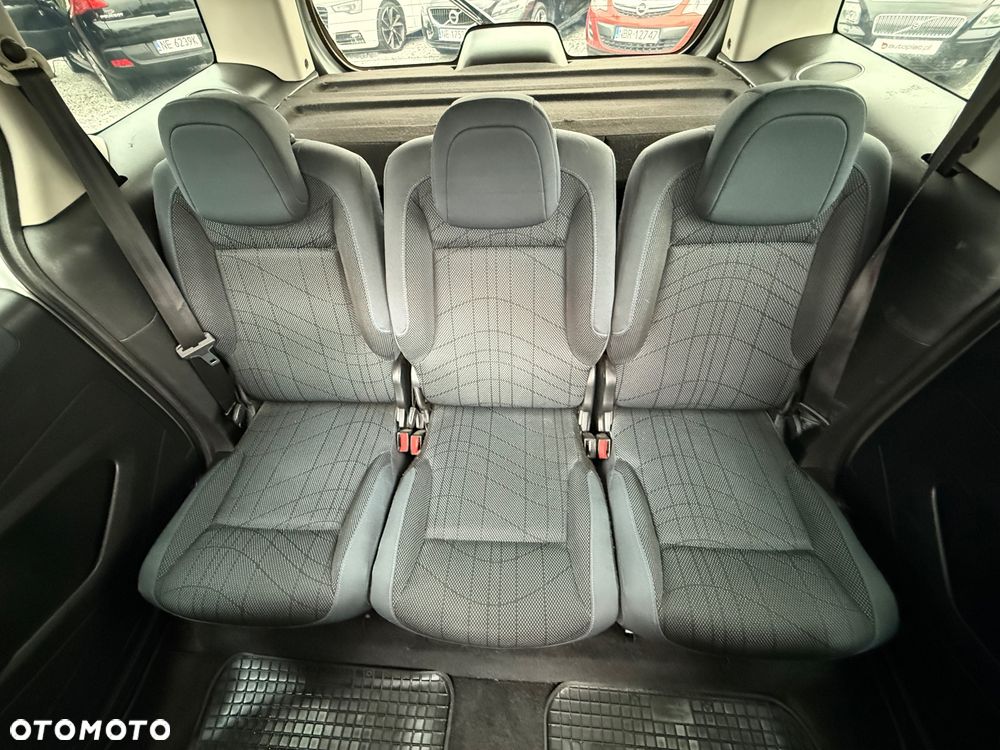 Peugeot Partner 110 Family - 9