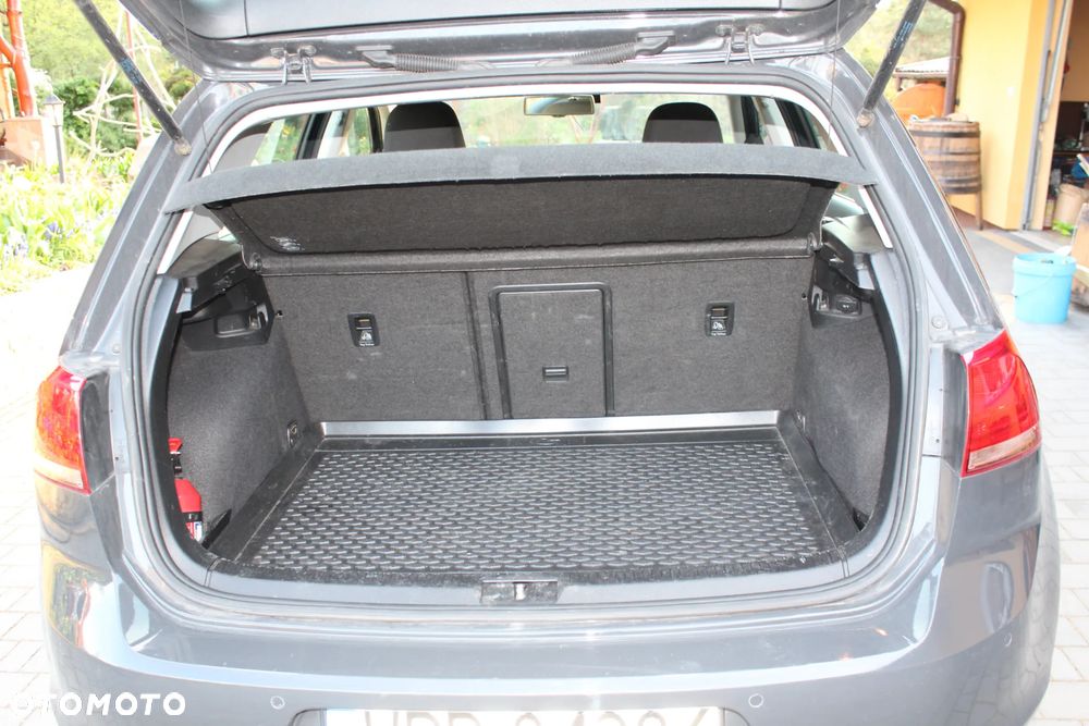 Volkswagen Golf 1.6 TDI BlueMotion Trendline - 8
