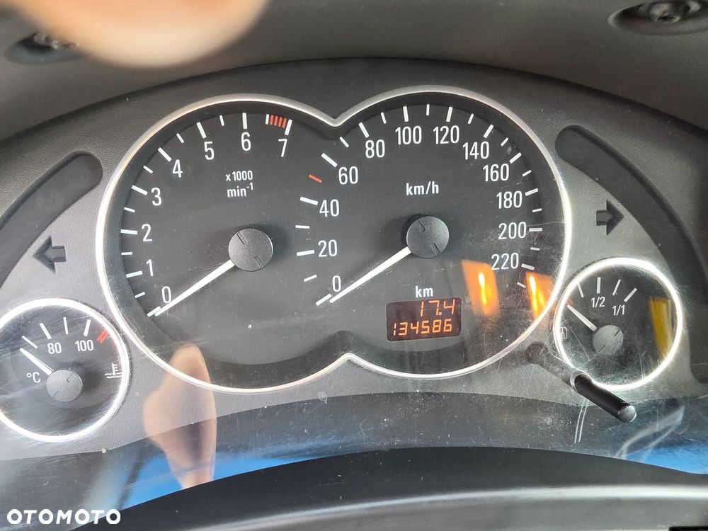 Opel Meriva - 9