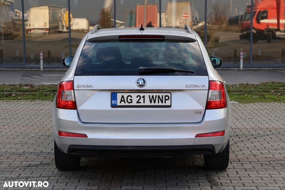 Skoda Octavia 2.0 TDI Green tec DSG Elegance - 5