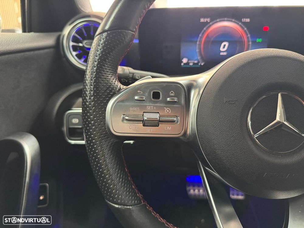 Mercedes-Benz A 250 e AMG Line - 13