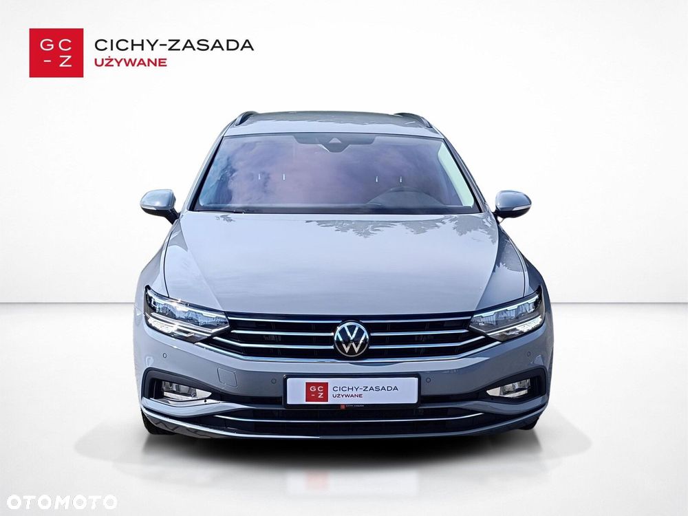 Volkswagen Passat - 8