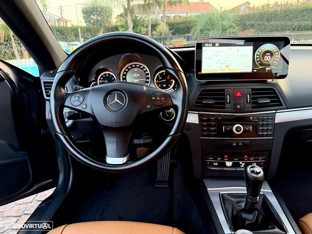 Mercedes-Benz E 220 CDi Avantgarde BlueEfficiency - 55