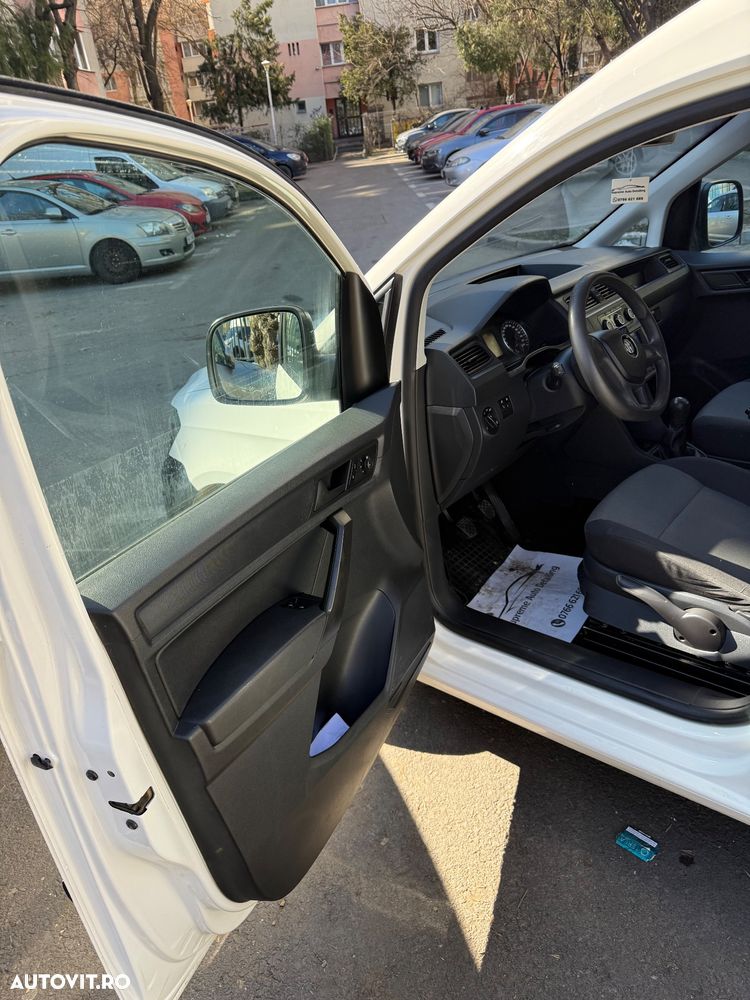 Volkswagen Caddy Maxi 2.0 TDI 75 kW Life - 34