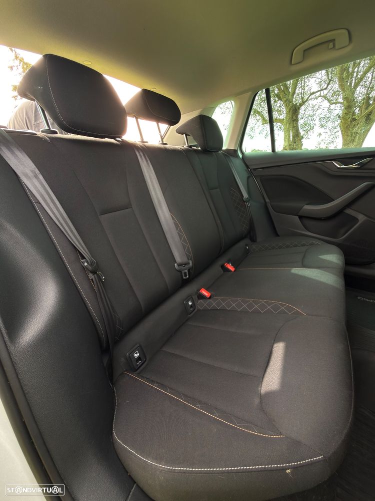 Skoda Kamiq 1.0 TSI Ambition - 10