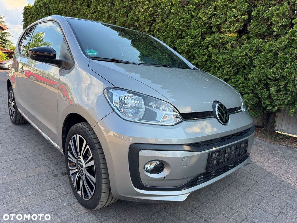 Volkswagen up! Active - 9