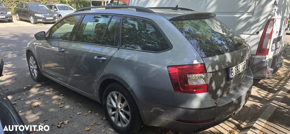 Skoda Octavia 1.6 TDI DSG Ambition - 4