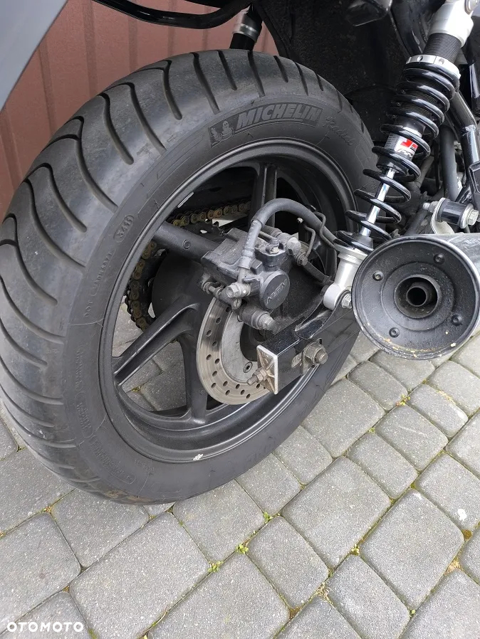 Honda CB - 9