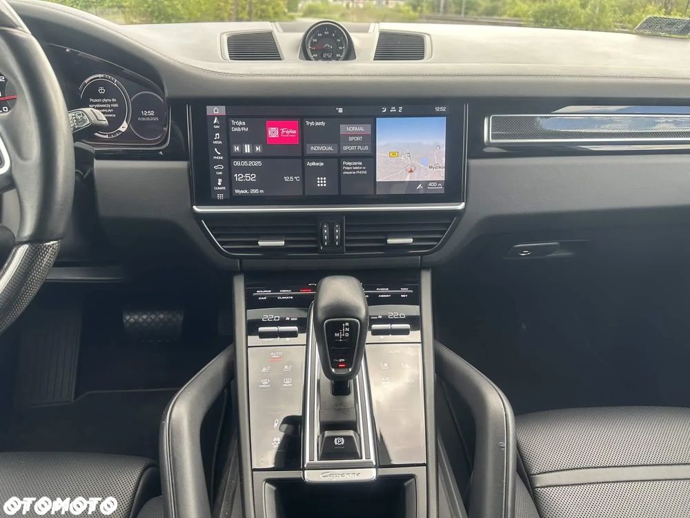 Porsche Cayenne Standard - 18