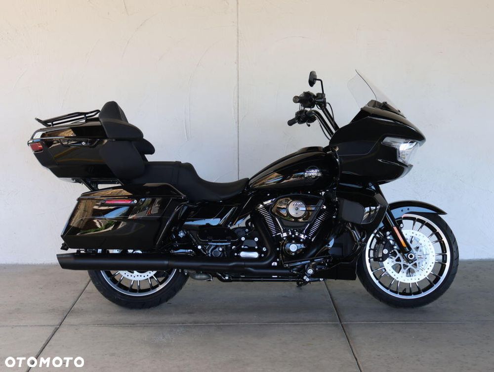 Harley-Davidson Touring Road Glide - 3