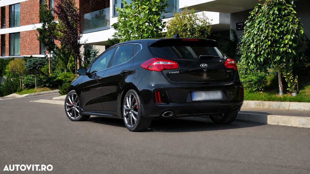 Kia Ceed - 6
