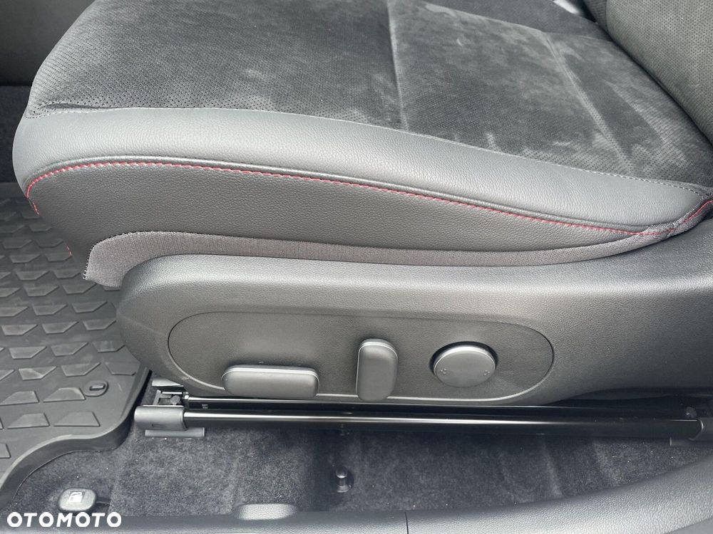 Hyundai Kona 1.6 GDI Hybrid N-Line DCT - 13