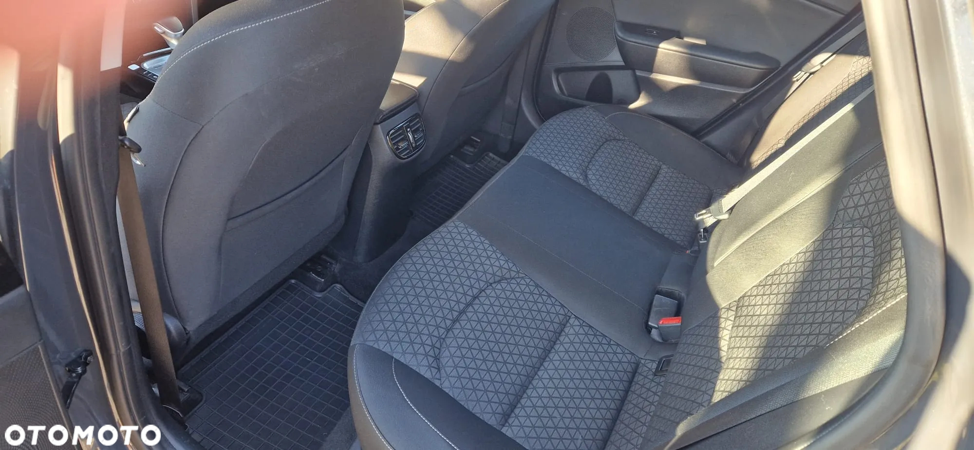 Kia Ceed 1.6 CRDi SCR L Business Line Plus DCT - 9