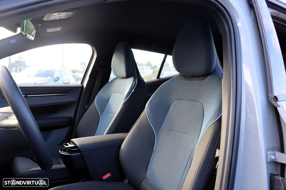 Volvo EX30 51 kWh Single Motor Core - 6