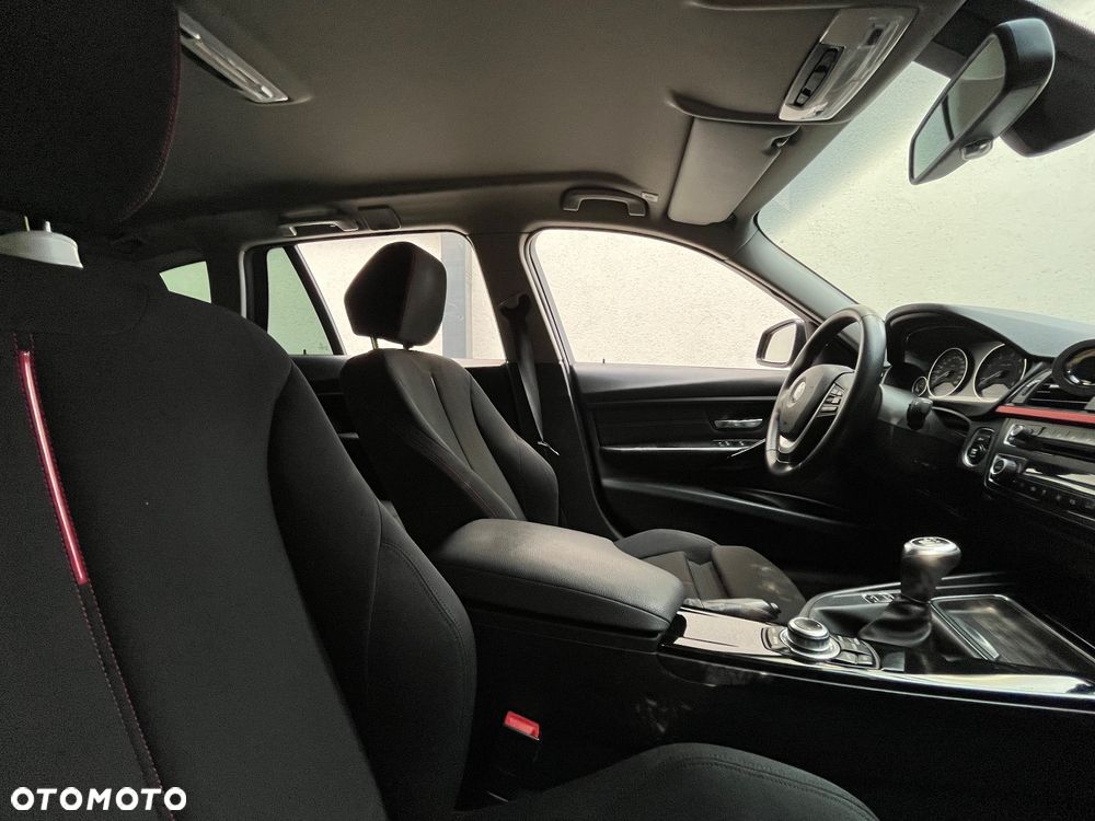 BMW Seria 3 320d - 17