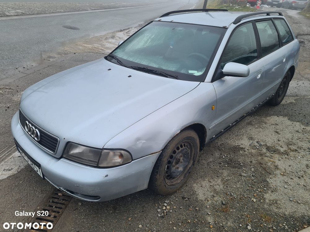 Audi A4 Avant - 1