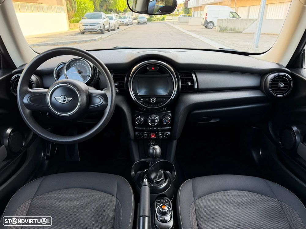 MINI 3 Portas One D Blackyard - 8