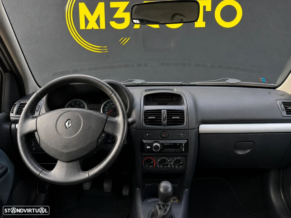 Renault Clio 1.2 16V Confort Privilège - 10