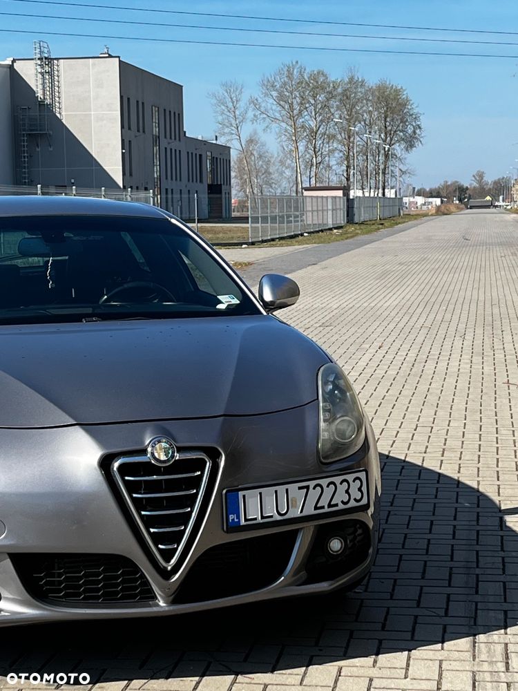 Alfa Romeo Giulietta 2.0 JTDM Distinctive - 5