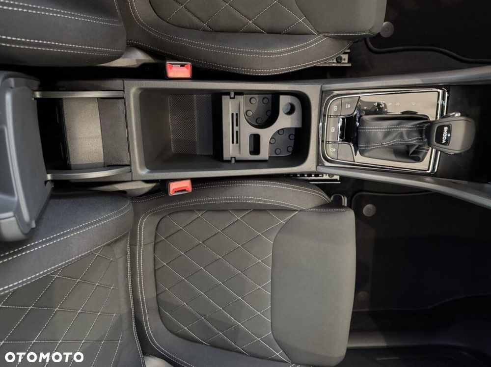 Skoda Karoq 1.5 TSI ACT Sportline DSG - 17