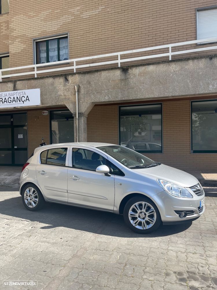 Opel Corsa - 1