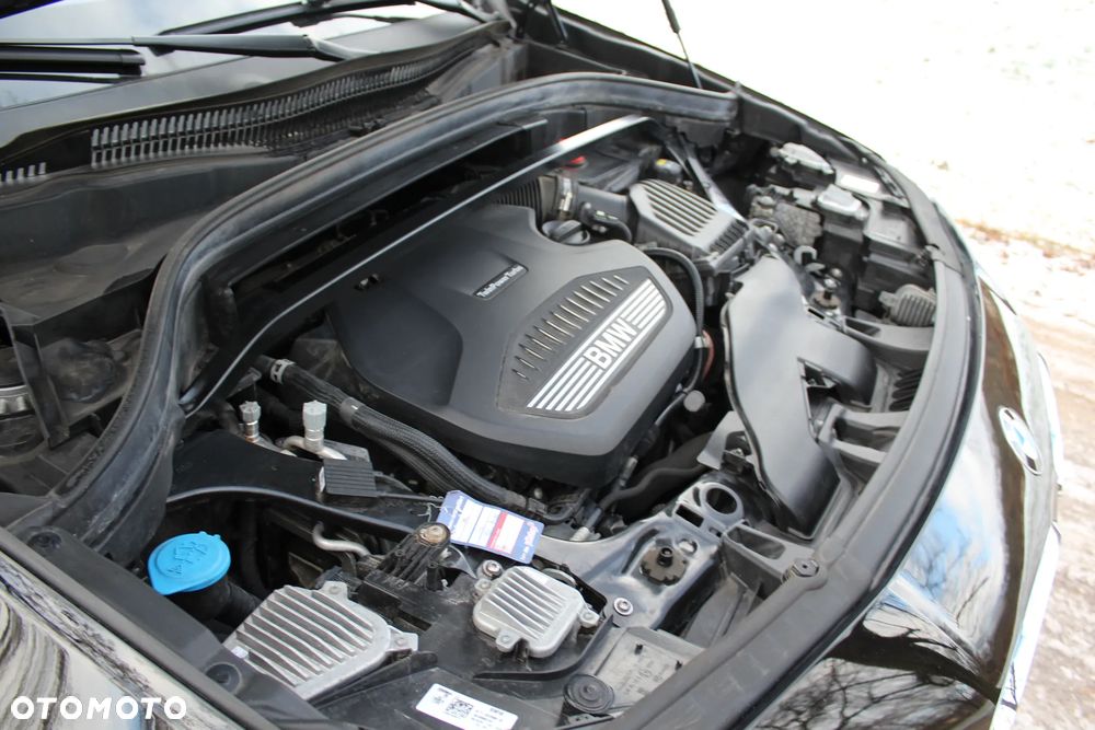 BMW X2 sDrive18d Advantage Plus - 34