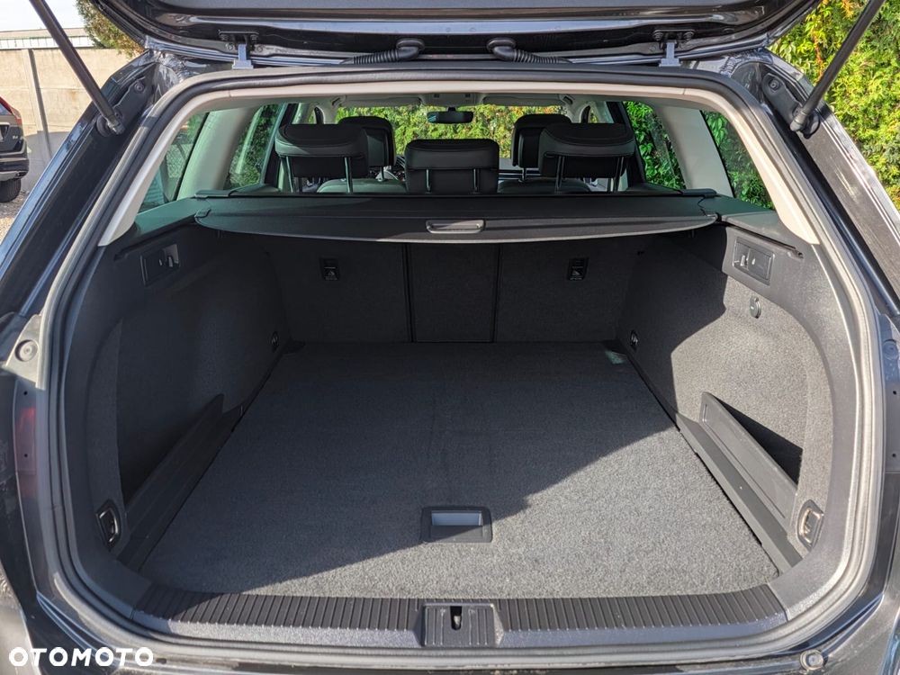 Volkswagen Passat 2.0 TDI SCR Highline DSG - 14