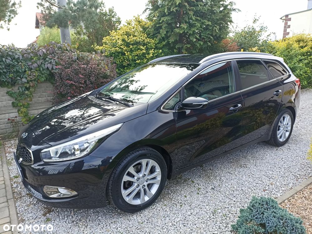 Kia Ceed - 13