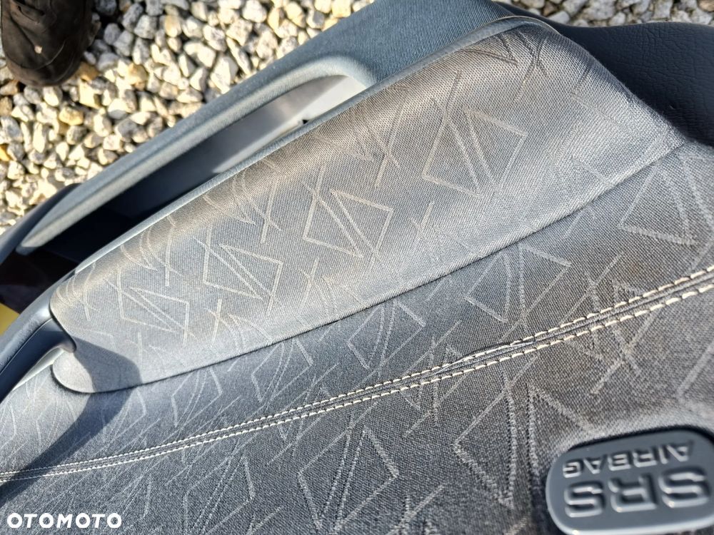 MERCEDES W203 BOCZEK TAPICERKA LEWY PRZÓD PRZEDNI EUROPA Niebieski - 7