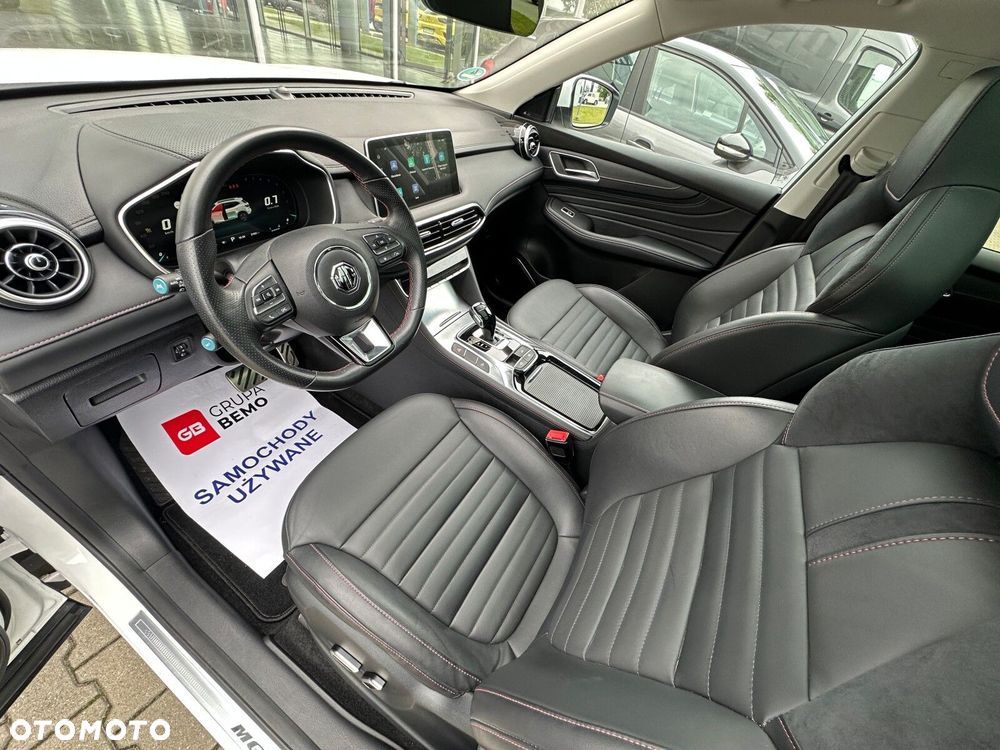MG HS 1.5 T-GDI Exclusive DCT - 13